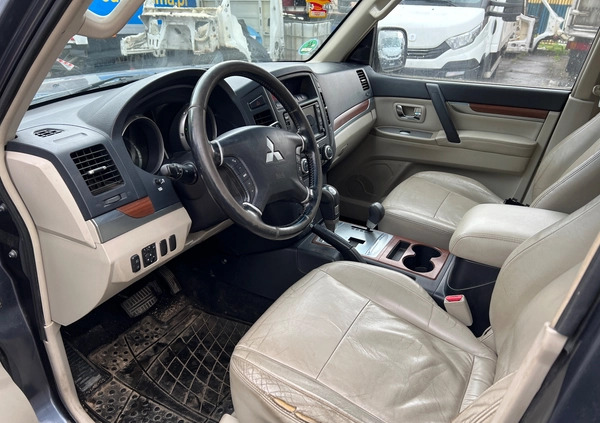 Mitsubishi Pajero cena 28800 przebieg: 319000, rok produkcji 2007 z Piaseczno małe 79